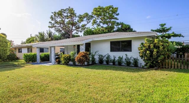 699 NE 40TH Street, Oakland Park FL 33334 - Oakland Park, FL - Photo 2