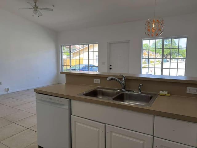3842 SW 48TH Avenue, Hollywood FL 33023 - Hollywood, FL - Photo 5