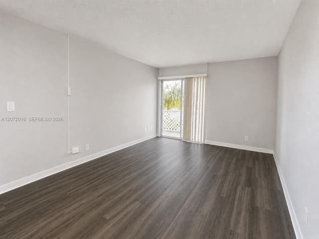 4550 NW 9th St # 512E, Miami FL 33126 - Miami, FL - Photo 4
