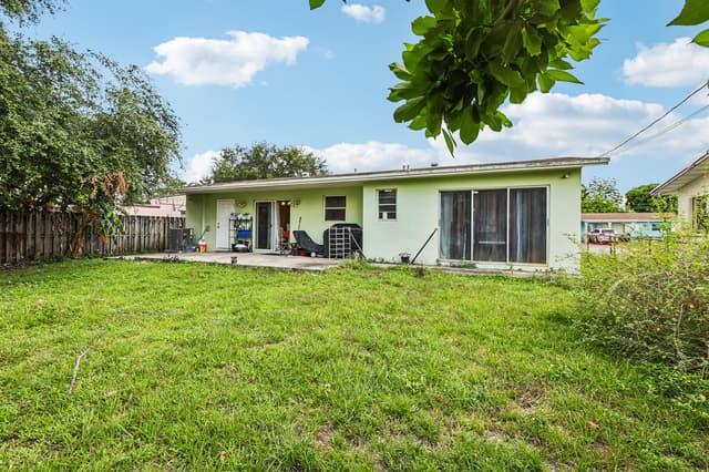 6444 SW 20TH Court, Miramar FL 33023 - Miramar, FL - Photo 4