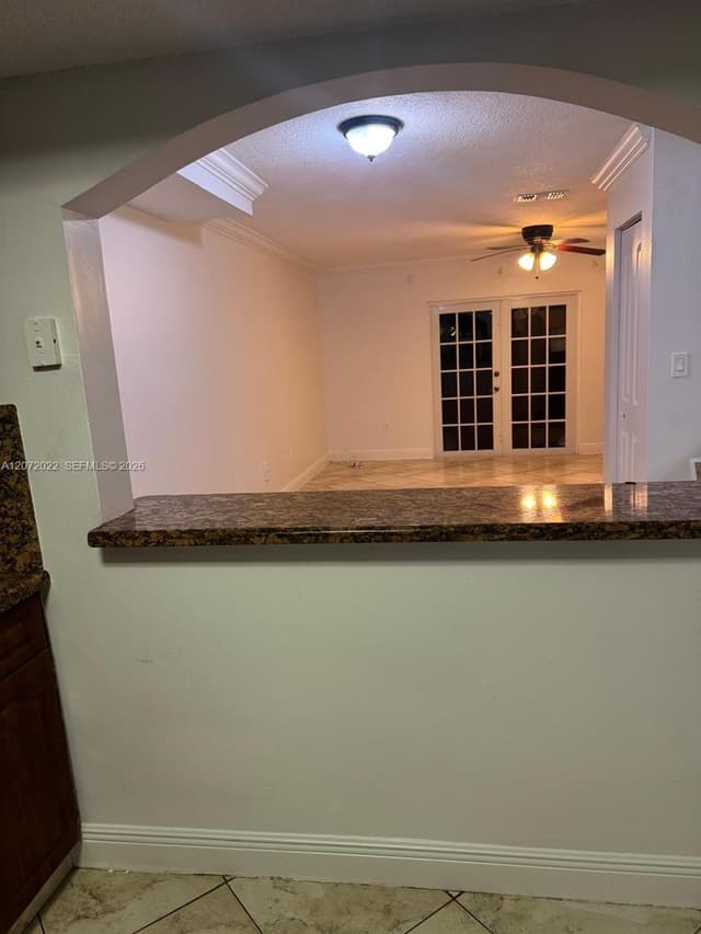 10851 SW 6th St # 5, Sweetwater FL 33174 - Sweetwater, FL - Photo 5