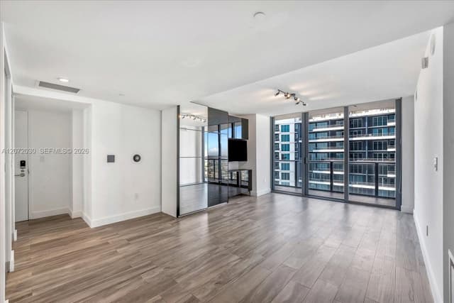 1300 S Miami Ave # 4807, Miami FL 33130 - Miami, FL - Photo 4