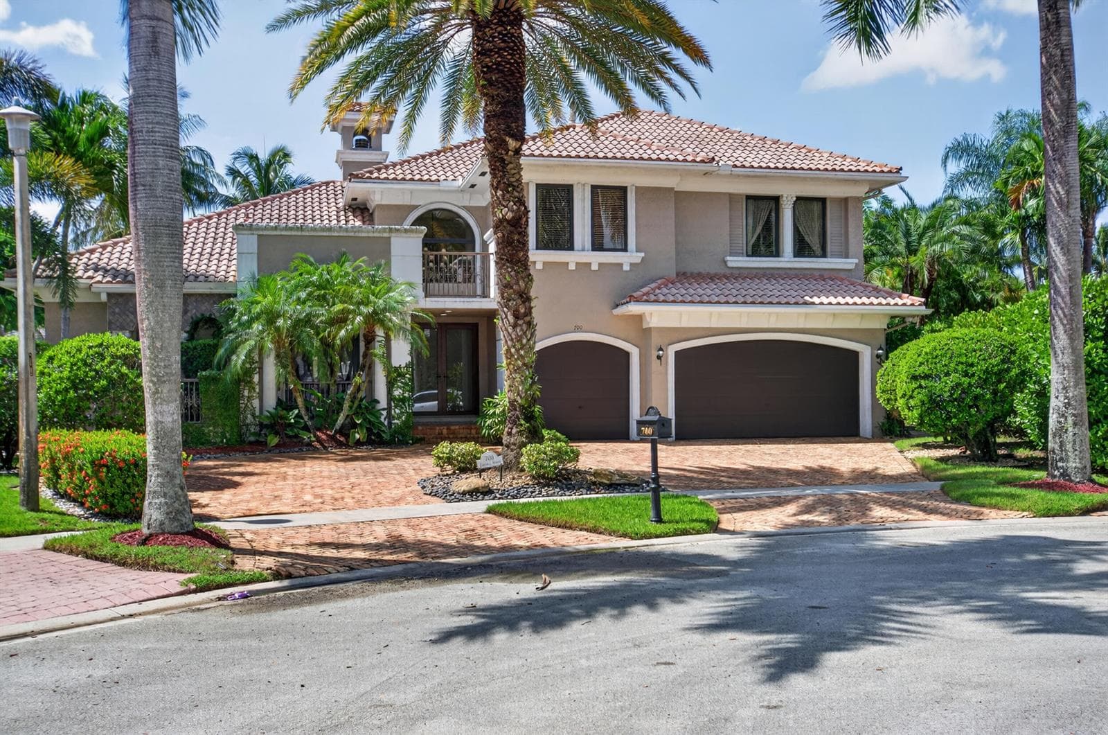 700 Cardinal Street, Plantation FL 33324 - Plantation, FL - Photo 1