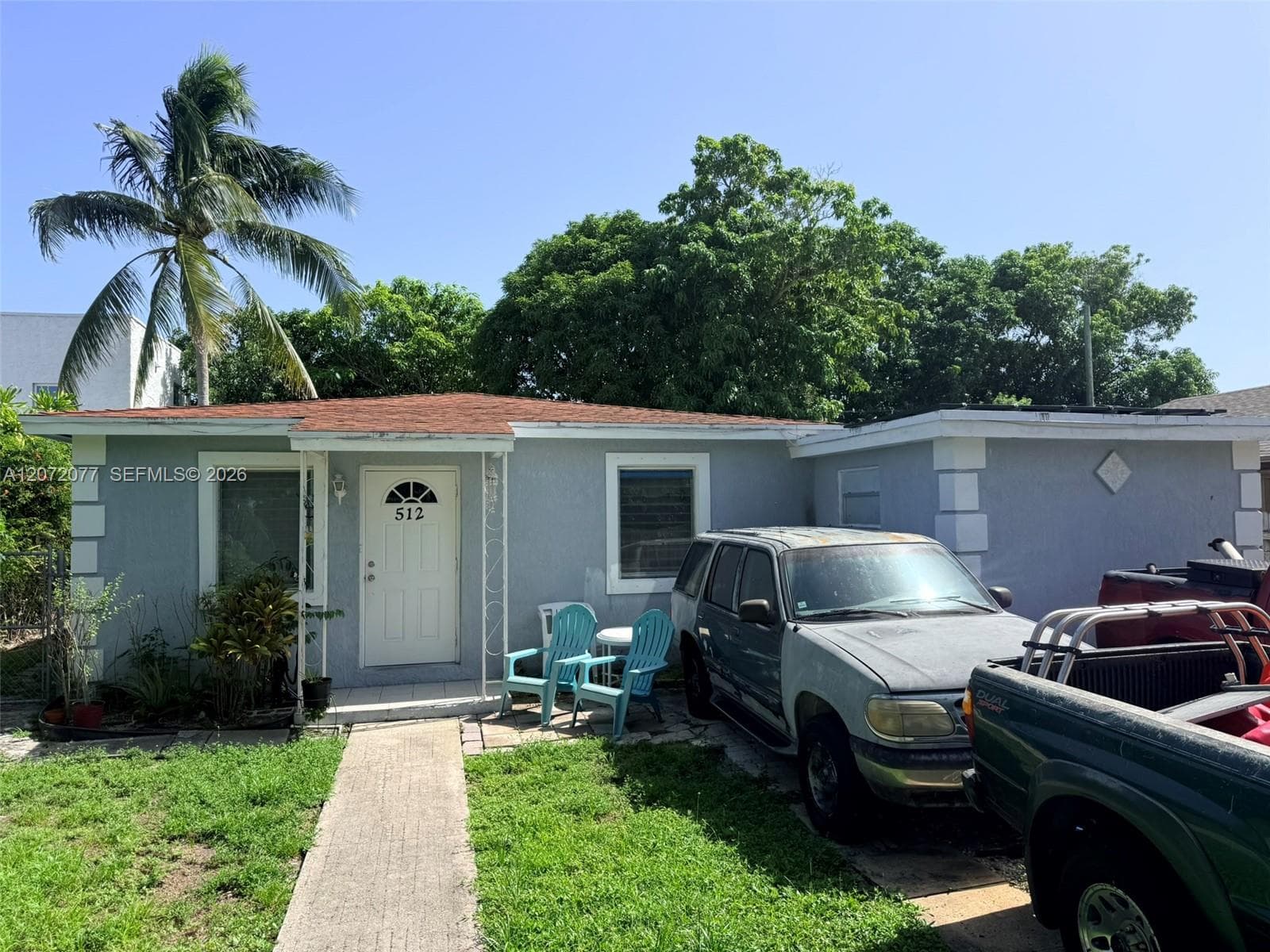 512 Independence Rd, West Palm Beach FL 33405 - West Palm Beach, FL - Photo 1
