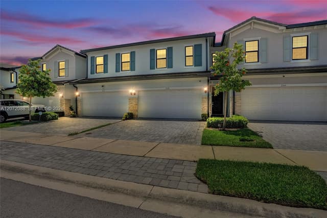 2138 S Appleton Cir S, Oakland Park FL 33309 - Oakland Park, FL - Photo 4