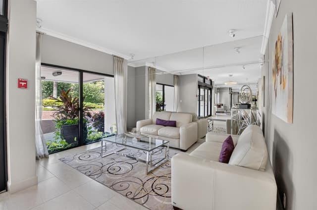 6895 Willow Wood Drive, Boca Raton FL 33434 - Boca Raton, FL - Photo 2