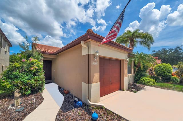 4255 NW 1st Drive, Deerfield Beach FL 33442 - Deerfield Beach, FL - Photo 2