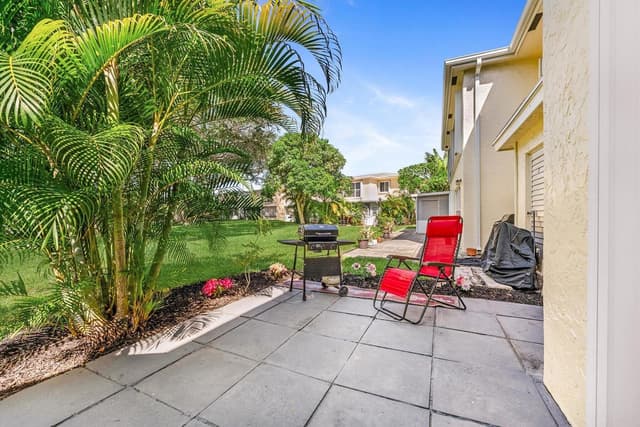 1241 NW 18TH Avenue # 102, Delray Beach FL 33445 - Delray Beach, FL - Photo 3