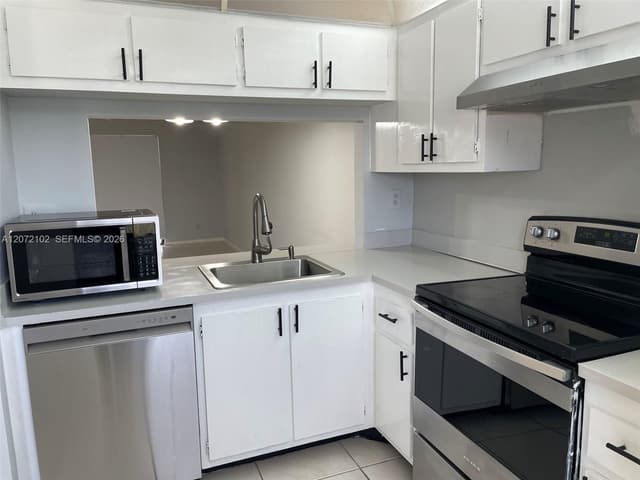 2711 NW 104th Ave # 404, Sunrise FL 33322 - Sunrise, FL - Photo 4