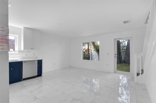 1627 NW 40th St, Miami FL 33142 - Miami, FL - Photo 3