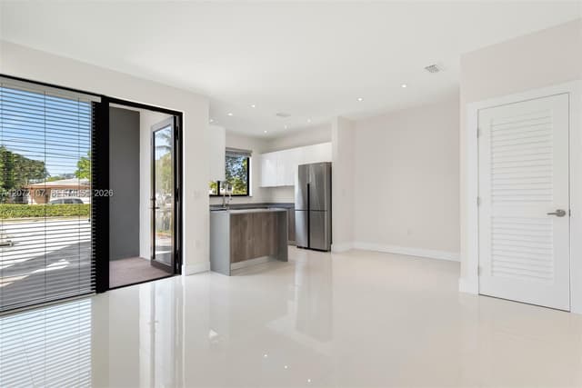 1216-1218 NE 112th St, Miami FL 33161 - Miami, FL - Photo 4