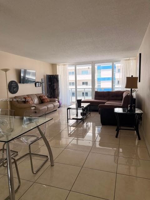 3140 S Ocean Dr # 309, Hallandale Beach FL 33009 - Hallandale Beach, FL - Photo 1