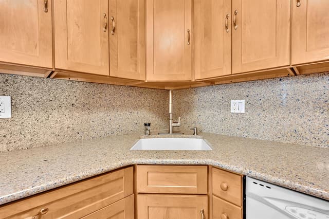 10701 W CLAIRMONT Circle # 109, Tamarac FL 33321 - Tamarac, FL - Photo 4