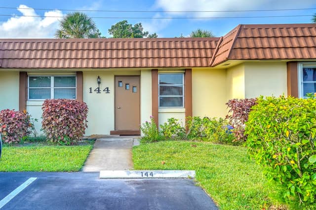 5780 FERNLEY Drive W # 144, West Palm Beach FL 33415 - West Palm Beach, FL - Photo 2