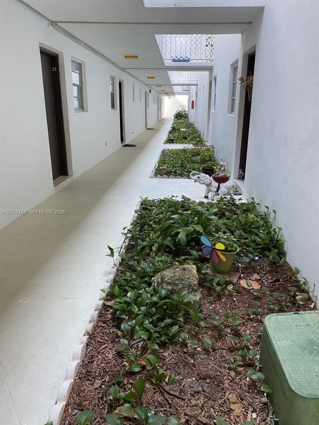6505 Winfield Blvd # 25, Margate FL 33063 - Margate, FL - Photo 5