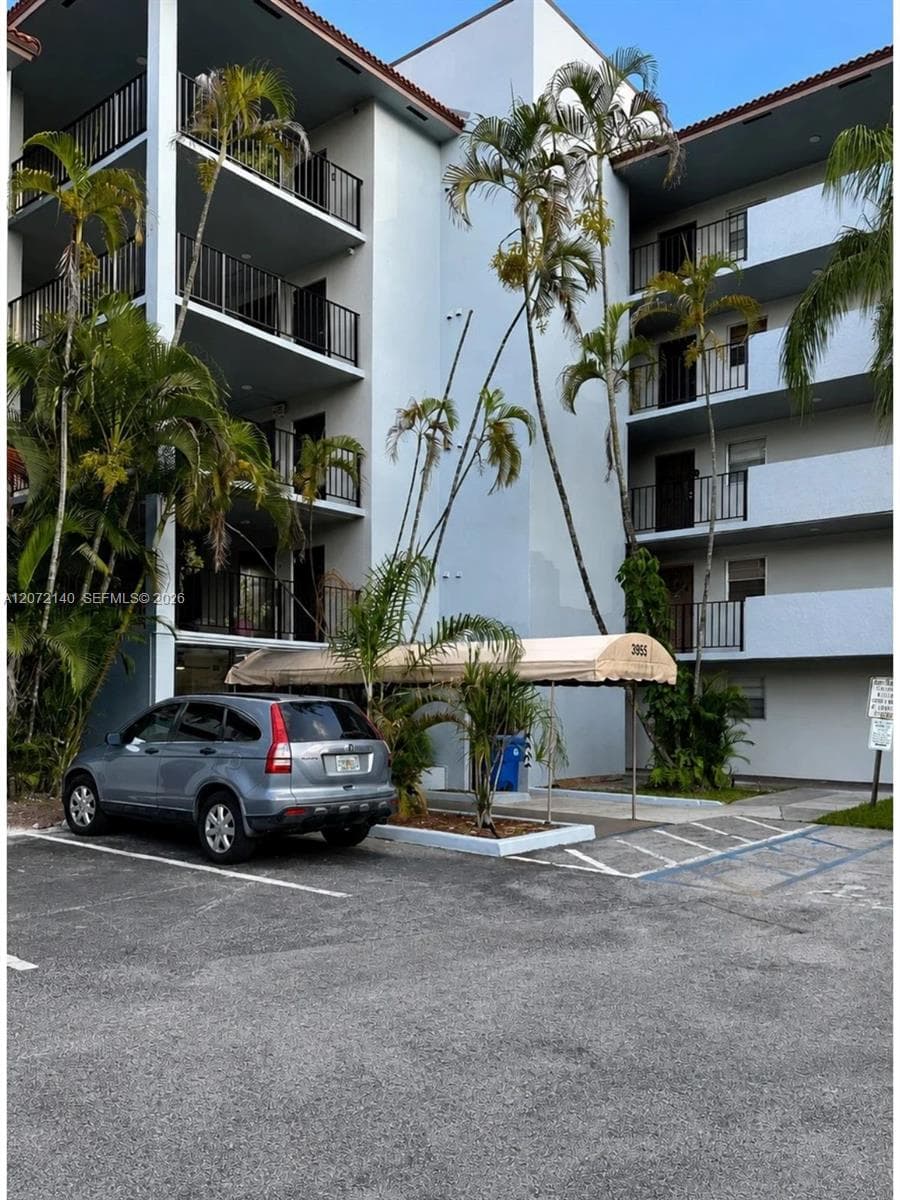 3955 N Nob Hill Rd # 403, Sunrise FL 33351 - Sunrise, FL - Photo 1