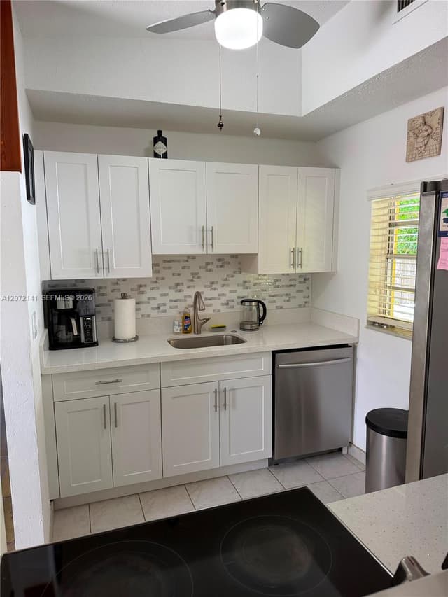 935 Polk St, Hollywood FL 33019 - Hollywood, FL - Photo 3