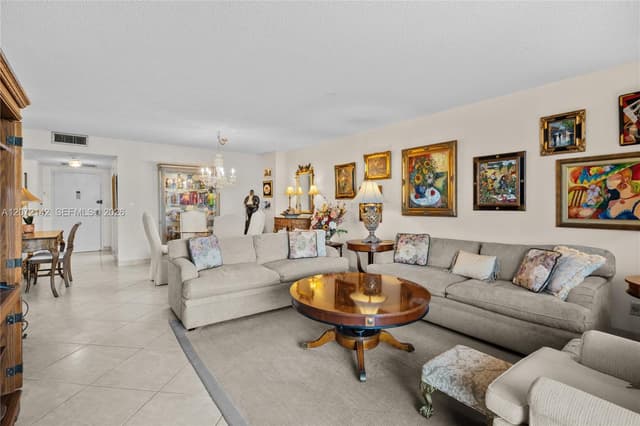 2500 Parkview Dr # 1004, Hallandale Beach FL 33009 - Hallandale Beach, FL - Photo 7