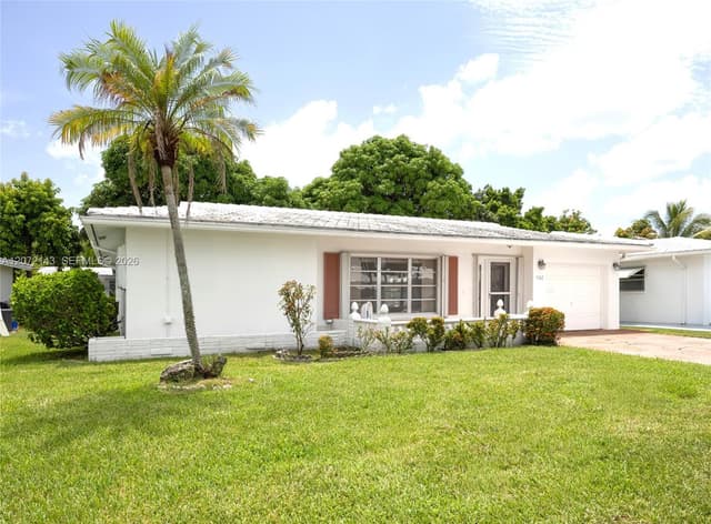 7102 NW 71st St, Tamarac FL 33321 - Tamarac, FL - Photo 3