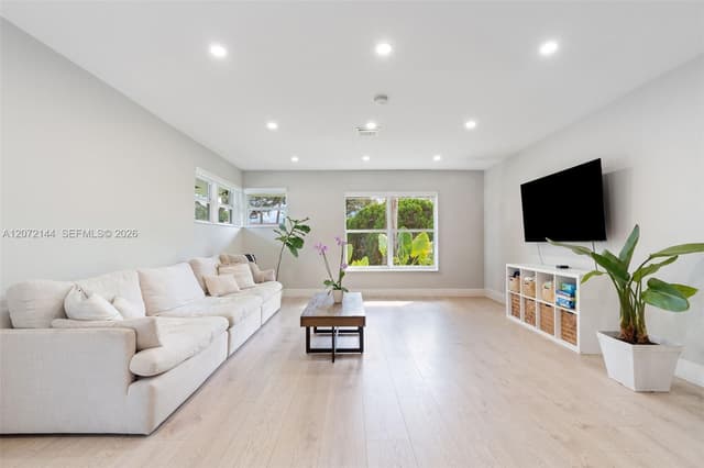 10650 NE 11th Ct, Miami Shores FL 33138 - Miami Shores, FL - Photo 6