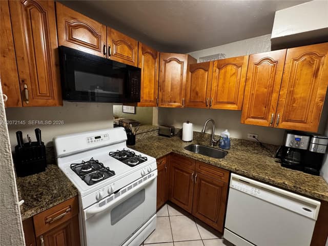 6900 N Kendall Dr # A403, Pinecrest FL 33156 - Pinecrest, FL - Photo 3