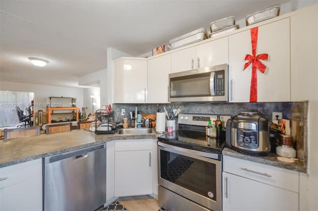 8923 NE 4th Ave Rd # 8923, Miami Shores FL 33138 - Miami Shores, FL - Photo 5