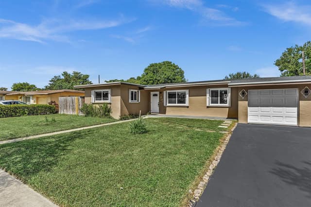 721 FAIRWAY Drive, Plantation FL 33317 - Plantation, FL - Photo 3