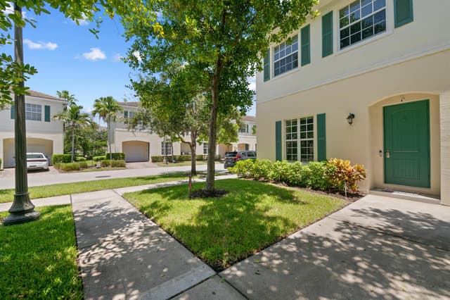 701 SW 1ST Terrace, Pompano Beach FL 33060 - Pompano Beach, FL - Photo 2
