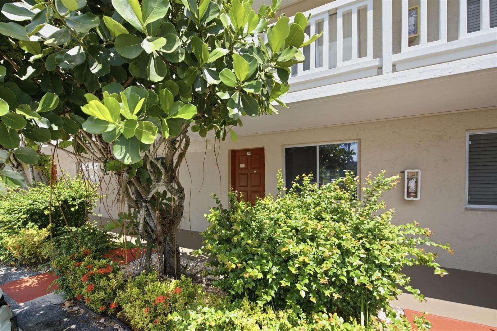 3601 INVERRARY Drive # 107, Lauderhill FL 33319 - Lauderhill, FL - Photo 1