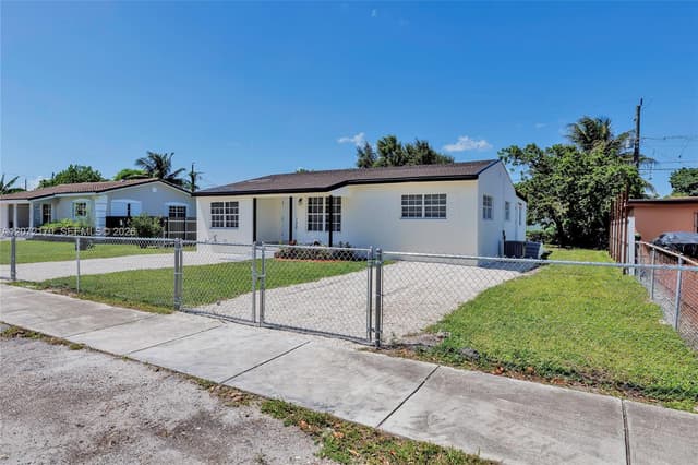 1325 NW 113th Ter, Miami FL 33167 - Miami, FL - Photo 2