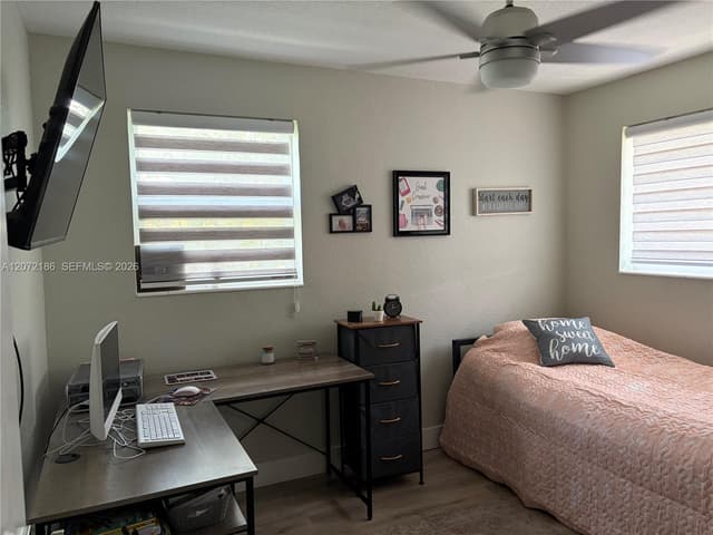 7810 NW 11th Ct, Pembroke Pines FL 33024 - Pembroke Pines, FL - Photo 5