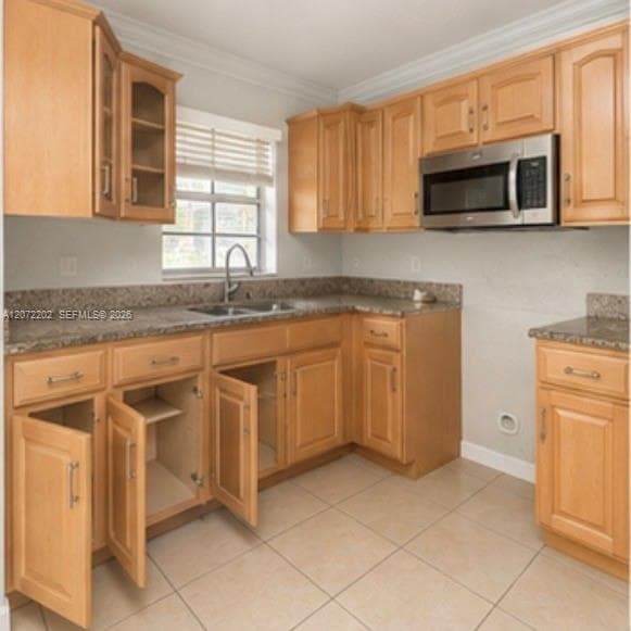 2221 NW 30th Way, Fort Lauderdale FL 33311 - Fort Lauderdale, FL - Photo 6