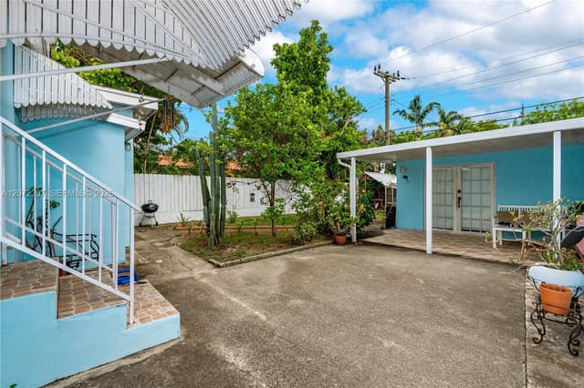 334 E 11th St, Hialeah FL 33010 - Hialeah, FL - Photo 3