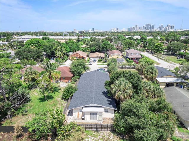 513 NW 22nd Ave, Fort Lauderdale FL 33311 - Fort Lauderdale, FL - Photo 3