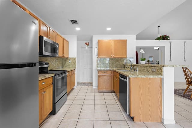 5331 NW 110TH Avenue, Doral FL 33178 - Doral, FL - Photo 5