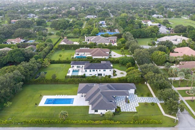 13600 PINE MEADOW Court, Davie FL 33325 - Davie, FL - Photo 5