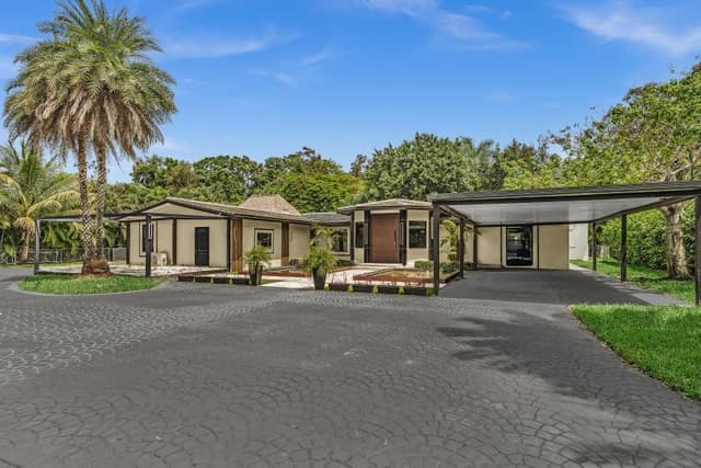 10831 SW 51st Court, Davie FL 33328 - Davie, FL - Photo 3