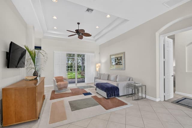 9574 LANTERN BAY Circle, West Palm Beach FL 33411 - West Palm Beach, FL - Photo 6