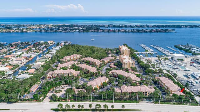 900 Scotia Drive # 206, Hypoluxo FL 33462 - Hypoluxo, FL - Photo 2