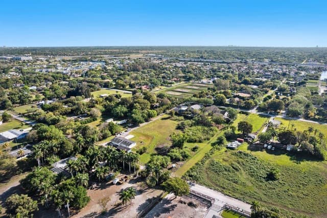 5400 SW 162ND Avenue, Southwest Ranches FL 33331 - Southwest Ranches, FL - Photo 3
