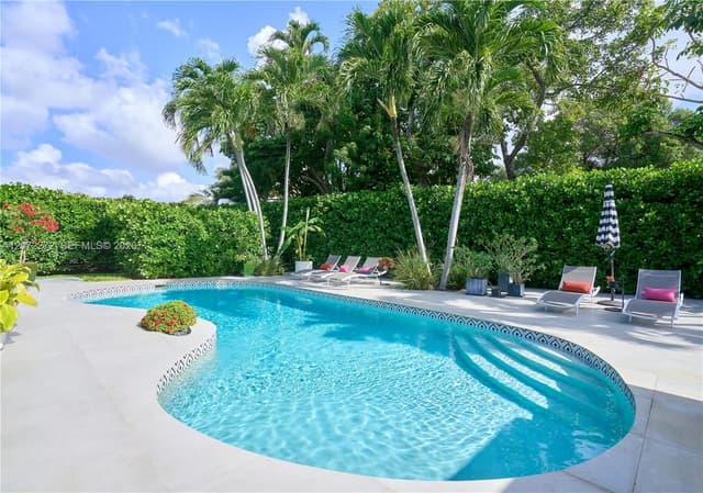 2155 NE 191st Dr, North Miami Beach FL 33179 - North Miami Beach, FL - Photo 5
