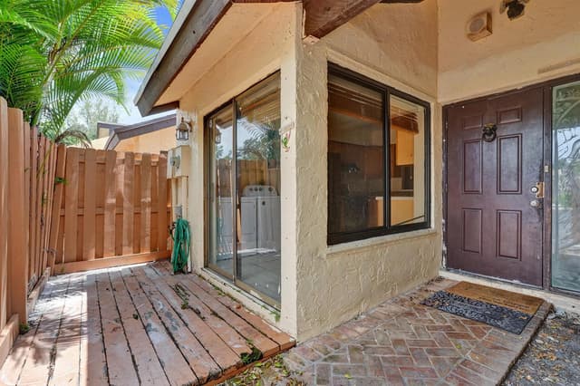 3810 NW 77TH Avenue, Davie FL 33024 - Davie, FL - Photo 3