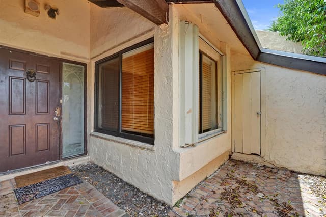 3810 NW 77TH Avenue, Davie FL 33024 - Davie, FL - Photo 4