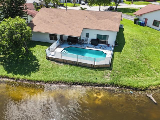 2661 FOREST Drive, Miramar FL 33025 - Miramar, FL - Photo 4