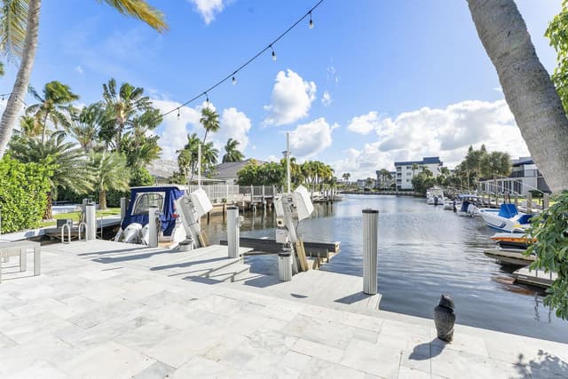 910 JASMINE Drive, Delray Beach FL 33483 - Delray Beach, FL - Photo 4