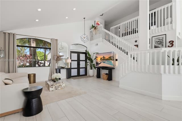 226 SW 180th Ave, Pembroke Pines FL 33029 - Pembroke Pines, FL - Photo 6