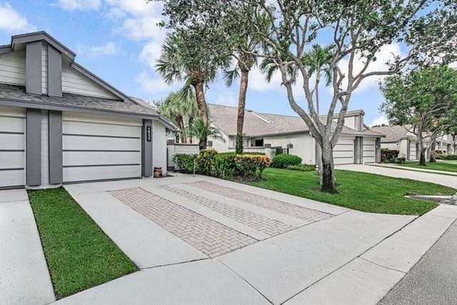 1911 LANDINGS Boulevard, FL 33413 - Photo 2