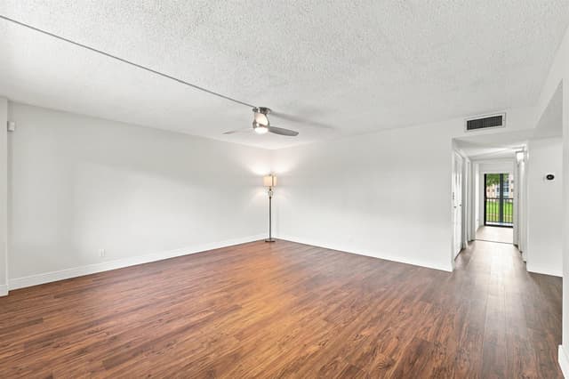 7432 ASHMONT Circle # 208, Tamarac FL 33321 - Tamarac, FL - Photo 5