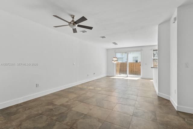 7809 NW 114th Path, Doral FL 33178 - Doral, FL - Photo 7