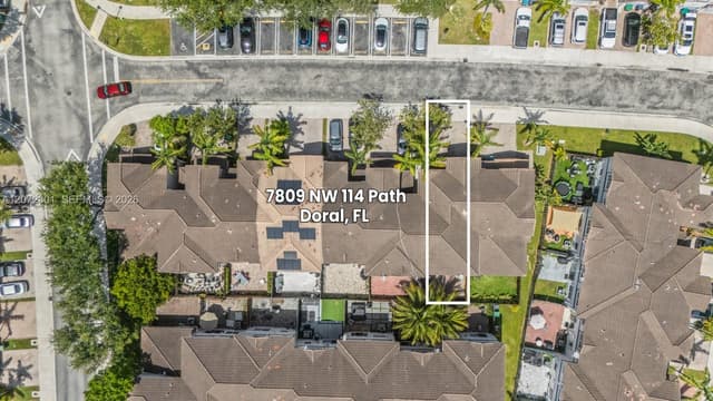 7809 NW 114th Path, Doral FL 33178 - Doral, FL - Photo 4